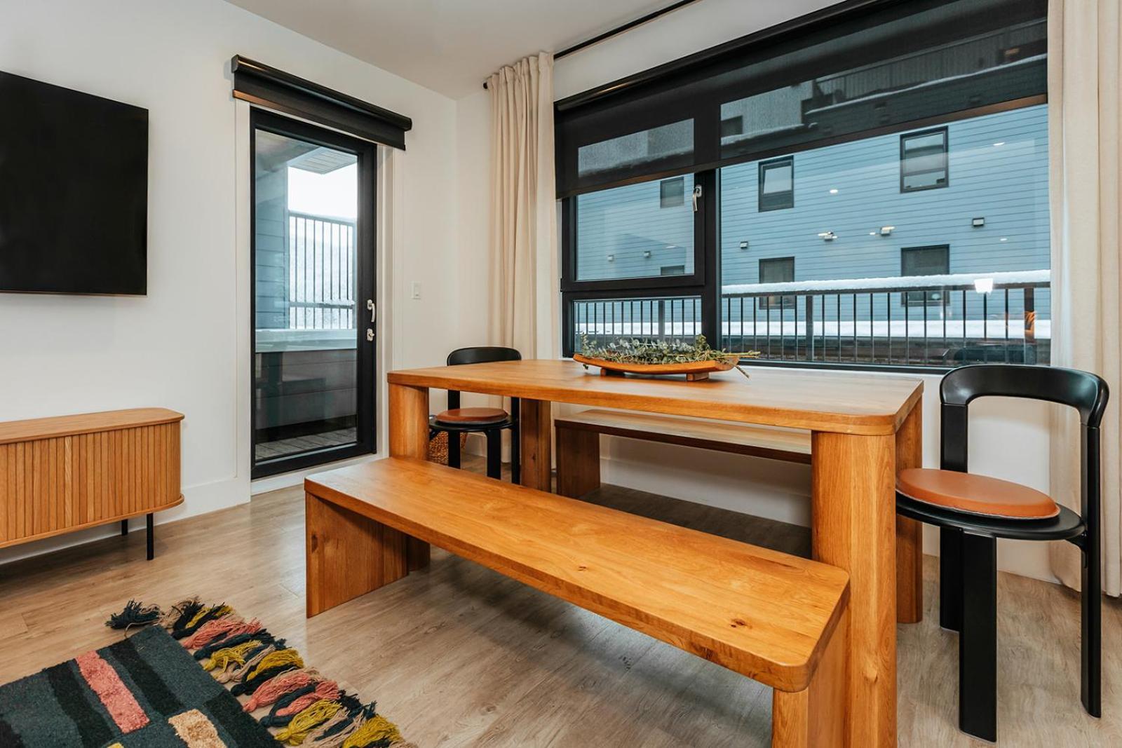 Tally Ho By Revelstoke Vacations Eksteriør billede